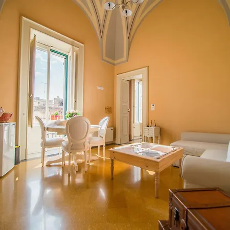 Vicodellacavallerizza - Boutique Appartamento Lecce